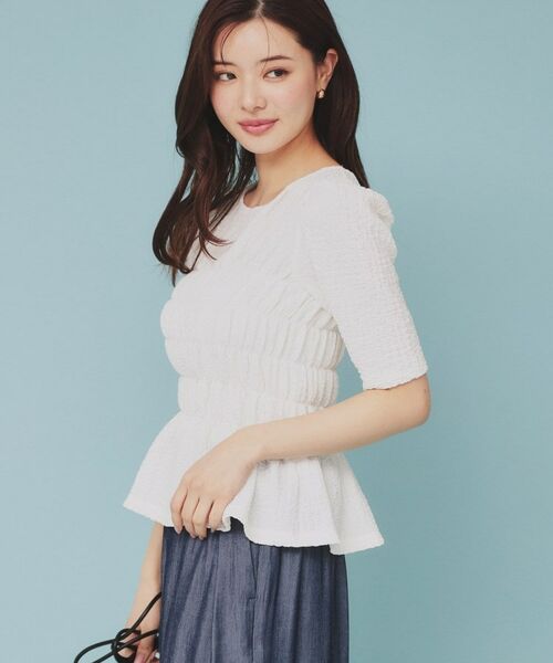 ペプラムトップス、デザイントップス fifth（フィフス）の「ペプラムデザイントップス（Tシャツ