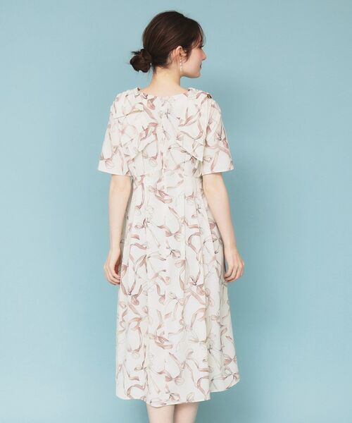 セール】 《美人百花掲載》リボン柄タックスリーブワンピース