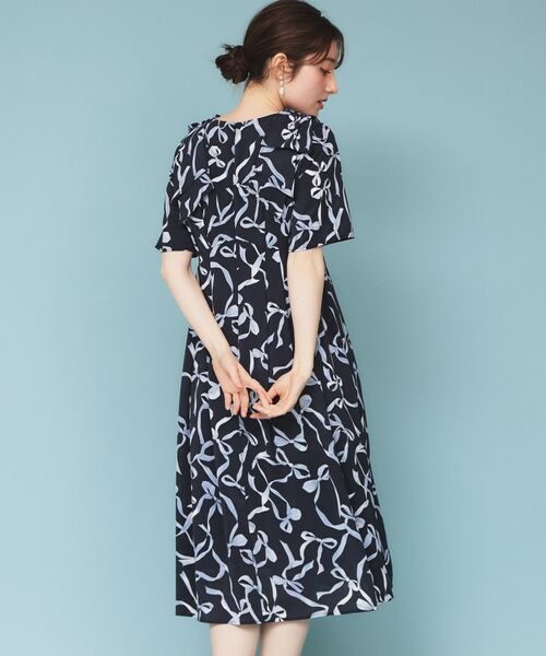 【超美品】リボン柄フォーマルワンピ セール】 《美人百花掲載》リボン柄タックスリーブワンピース