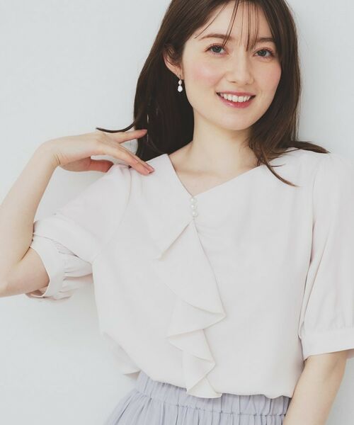index / インデックス シャツ・ブラウス | アシメフリルパール調ブラウス【洗濯機洗い可/イージーアイロン】(アイボリー(004))