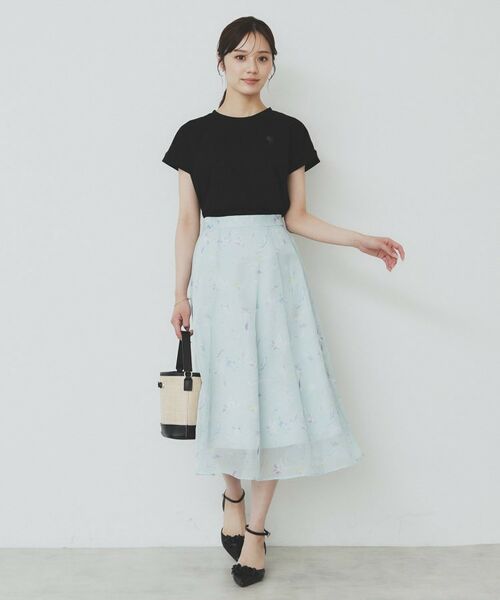 index / インデックス Tシャツ | 《6色展開/S-3Lサイズ》フラワー刺繍Tシャツ【汗ジミ防止/吸水速乾/接触冷感/UVケア/洗濯機洗い可】 | 詳細11