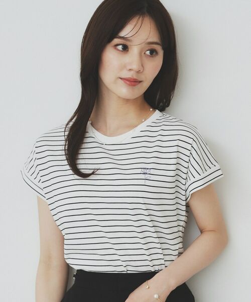 index / インデックス Tシャツ | 《6色展開/S-3Lサイズ》フラワー刺繍Tシャツ【汗ジミ防止/吸水速乾/接触冷感/UVケア/洗濯機洗い可】 | 詳細22