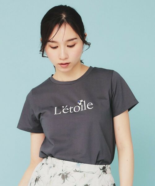 index / インデックス Tシャツ | 《美人百花掲載》ビジュー付きロゴTシャツ【接触冷感/UVケア/吸水速乾/汗ジミ防止/洗濯機洗い可】(チャコールグレー(014))