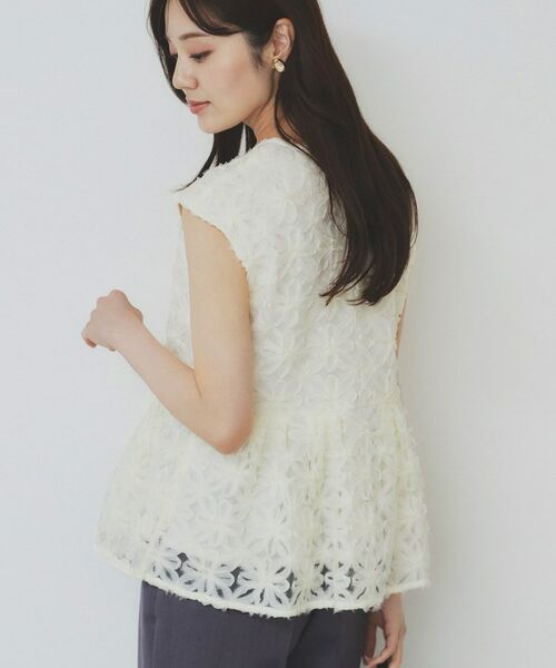 index / インデックス シャツ・ブラウス | フラワーチュール刺繍ペプラムブラウス【洗える】 | 詳細9