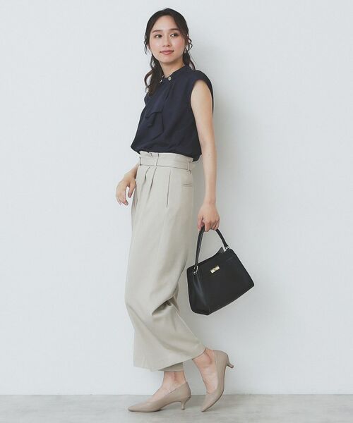美品。OHGA アシンメトリーブラウス タグあり OHGA アシンメトリー ブラウス