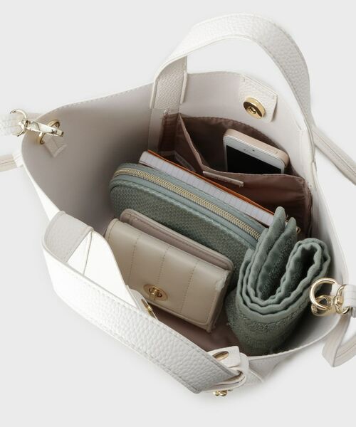 index / インデックス トートバッグ | 【2WAY】フラワーパーツ付き合皮ミドルトートバッグ | 詳細16