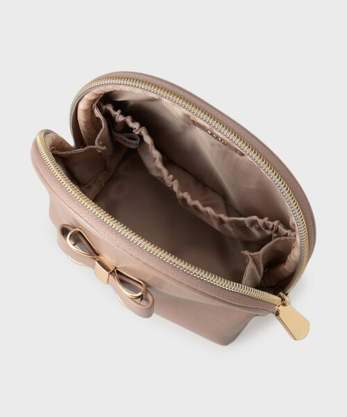 index / インデックス ポーチ | リボンモチーフ付きシェル型ポーチ | 詳細4