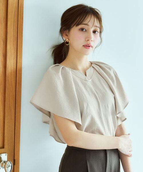 index / インデックス シャツ・ブラウス | 《7色展開/S-LLサイズ》フリルタックスリーブキーネックブラウス【吸水速乾/洗濯機可/イージーアイロン/抗ピル】 | 詳細1