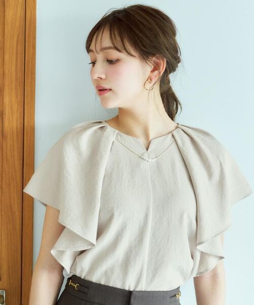 index / インデックス シャツ・ブラウス | 《7色展開/S-LLサイズ》フリルタックスリーブキーネックブラウス【吸水速乾/洗濯機可/イージーアイロン/抗ピル】 | 詳細2