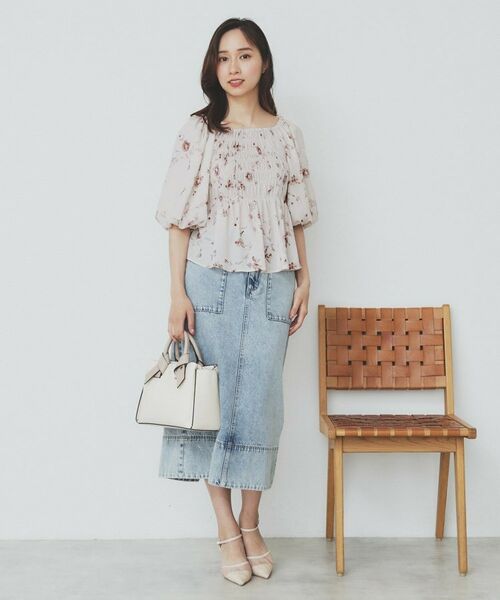 index / インデックス シャツ・ブラウス | フラワーシャーリングペプラムブラウス【洗濯機洗い可】 | 詳細10