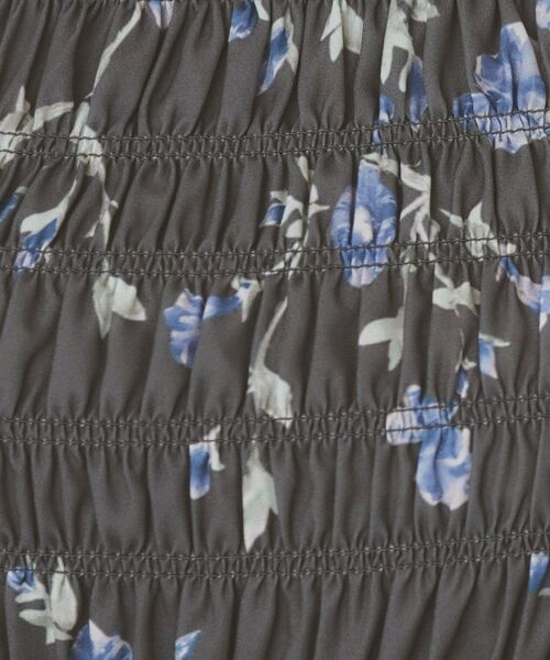 index / インデックス シャツ・ブラウス | フラワーシャーリングペプラムブラウス【洗濯機洗い可】 | 詳細4