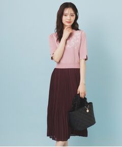 index / インデックス ミニ丈・ひざ丈ワンピース | 刺繍デザインドッキングプリーツワンピース【洗濯機OK】