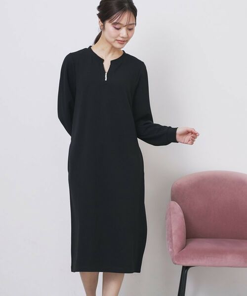 index / インデックス ミニ丈・ひざ丈ワンピース | パール調ボタン付きキーネックワンピース【洗濯機OK】《S～3L》 | 詳細1