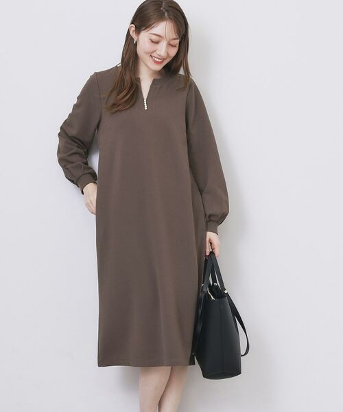 index / インデックス ミニ丈・ひざ丈ワンピース | パール調ボタン付きキーネックワンピース【洗濯機OK】《S～3L》 | 詳細17