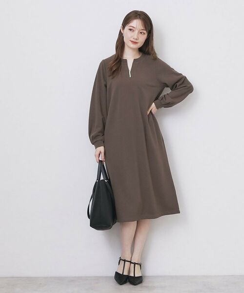 index / インデックス ミニ丈・ひざ丈ワンピース | パール調ボタン付きキーネックワンピース【洗濯機OK】《S～3L》 | 詳細18