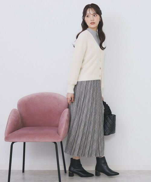 index / インデックス カーディガン・ボレロ | ラメフェザーヤーンVネックカーディガン【洗濯機OK】 | 詳細3