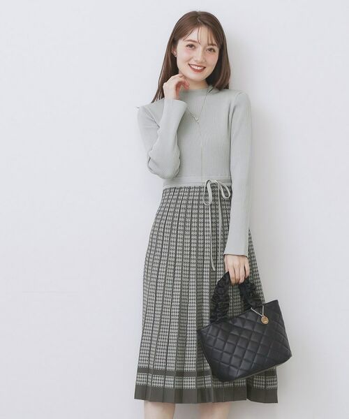 index / インデックス ミニ丈・ひざ丈ワンピース | 千鳥チェックバイカラーニットワンピース【洗濯機OK/抗ピル】(サックスブルー(090))
