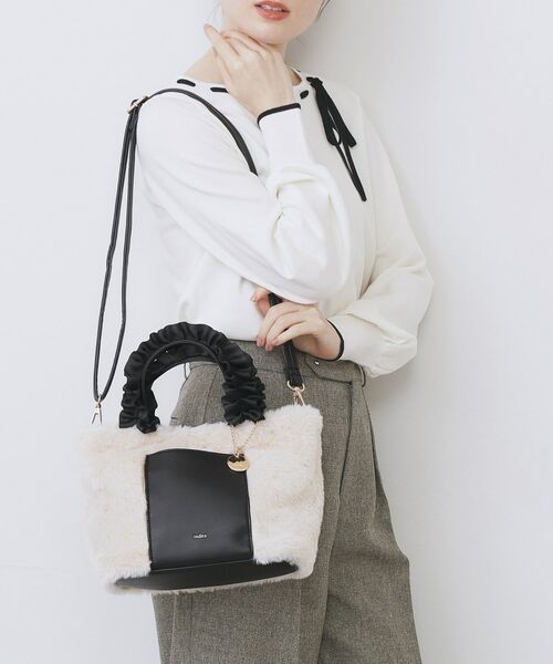 index / インデックス トートバッグ | フリルハンドル フェイクファーミドルトートバッグ | 詳細6