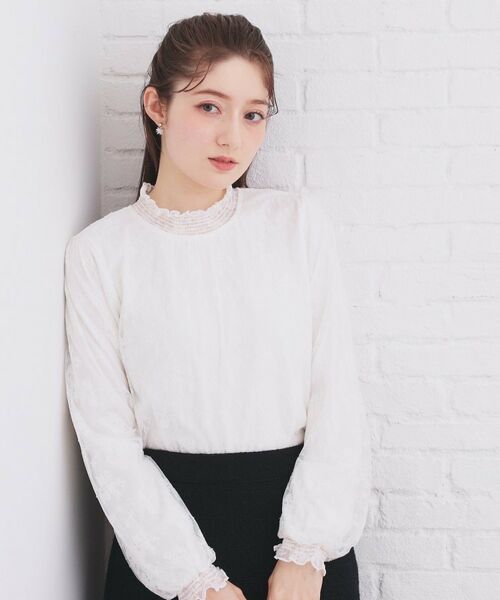 index / インデックス シャツ・ブラウス | フリルハイネックレーストップス【洗濯機OK】(オフホワイト(003))