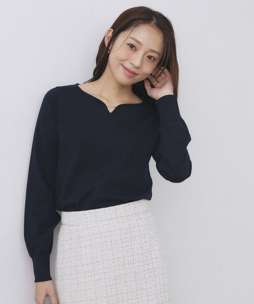 index / インデックス ニット・セーター | ゴールドパーツ付きハートネックニット【洗濯機OK】（ネイビー(094)）