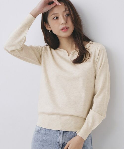 index / インデックス ニット・セーター | ゴールドパーツ付きハートネックニット【洗濯機OK】（グレージュ(850)）