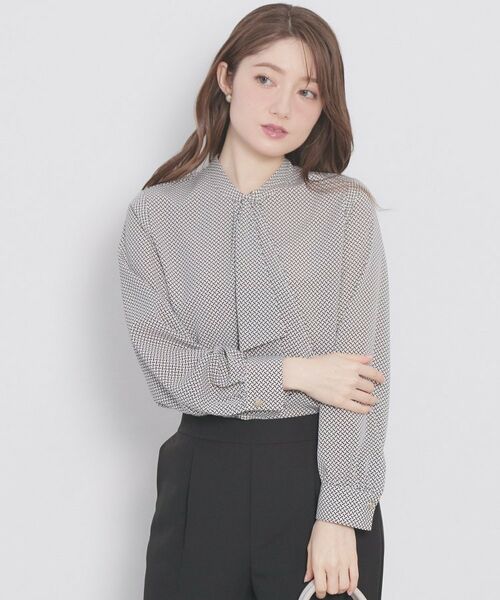 index / インデックス シャツ・ブラウス | アシンメトリーボウタイブラウス【洗濯機OK/イージーアイロン/防シワ】《XS～LL》（アイボリー(104)）