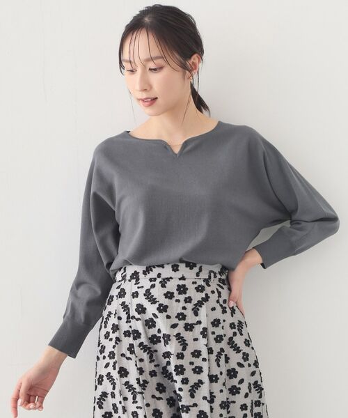 index / インデックス ニット・セーター | フロントパーツ付きドルマンスリーブニット【洗濯機OK／抗ピリング】（チャコールグレー(014)）