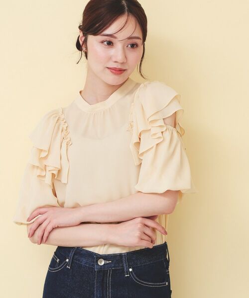index / インデックス シャツ・ブラウス | スリットフリルバルーンスリーブブラウス【洗濯機OK／イージーアイロン／防シワ】（アイボリー(004)）