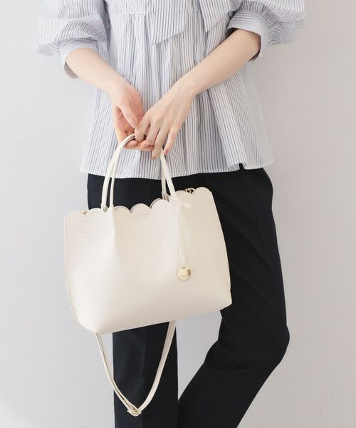 index / インデックス トートバッグ | 【2WAY】軽量合皮スカラップデザインミドルトートバッグ | 詳細1