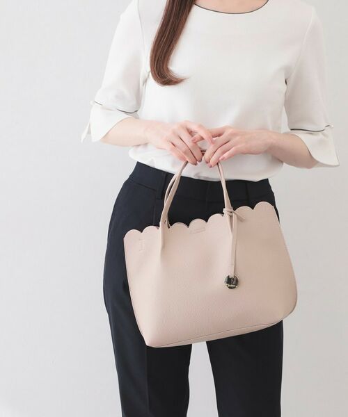 index / インデックス トートバッグ | 【2WAY】軽量合皮スカラップデザインミドルトートバッグ（ピンクベージュ(053)）