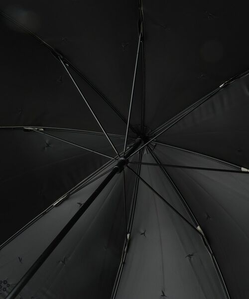 index / インデックス 傘 | 【晴雨兼用】バンブーハンドルフラワー刺繍長傘 | 詳細3