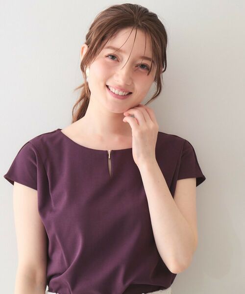 index / インデックス カットソー | ビジューキーネックフレンチトップス【洗濯機OK・接触冷感・UVケア】（ボルドー(064)）