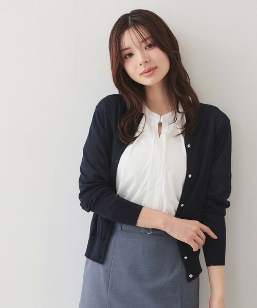 index / インデックス カーディガン・ボレロ | ビジューボタンクルーネックカーディガン【洗濯機OK・接触冷感・抗ピリング】（ネイビー(094)）