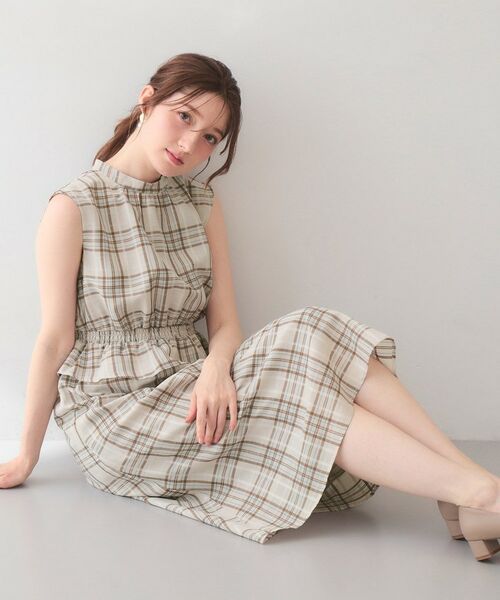 index / インデックス ミニ丈・ひざ丈ワンピース | シアーチェックミニペプラムワンピース【洗濯機OK・防シワ】 | 詳細9