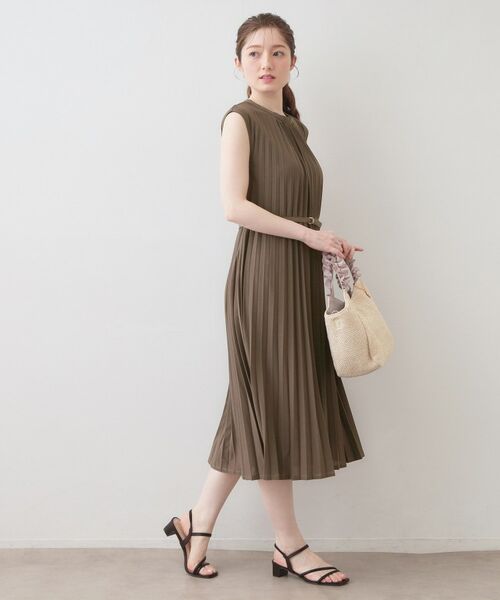 index / インデックス ロング・マキシ丈ワンピース | カットプリーツフレンチワンピース【洗濯機OK/イージーアイロン/ストレッチ】 | 詳細5
