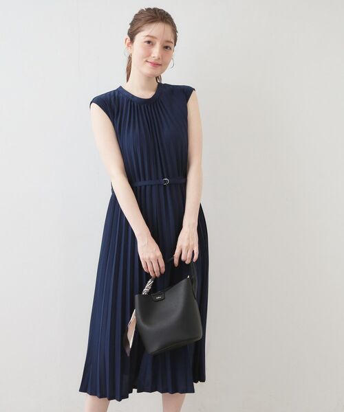 index / インデックス ロング・マキシ丈ワンピース | カットプリーツフレンチワンピース【洗濯機OK/イージーアイロン/ストレッチ】(ブルー(093))