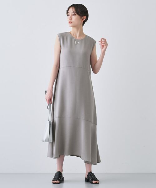 INDIVI / インディヴィ ロング・マキシ丈ワンピース | 【日本製／トリアセテート】ボリュームヘムデザインワンピース | 詳細2