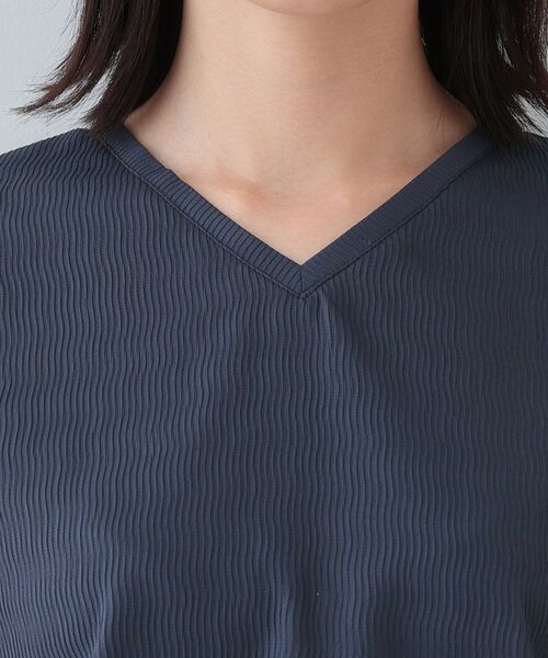 INDIVI / インディヴィ シャツ・ブラウス | 【洗える/凹凸素材】シンプルVネックブラウス | 詳細17