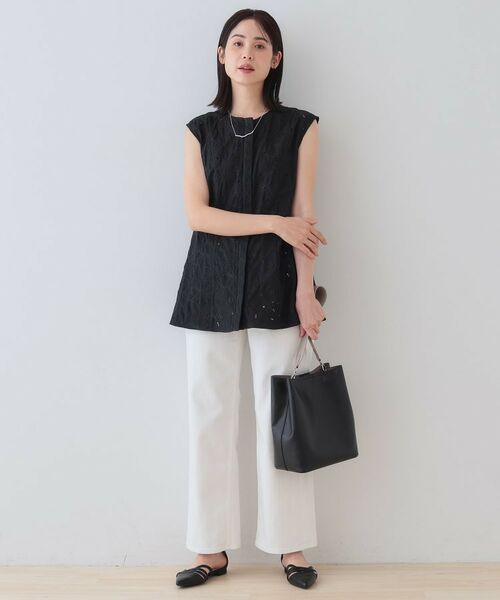 INDIVI / インディヴィ シャツ・ブラウス | 春SALE！【洗える】フラワーカット刺繍ノースリーブブラウス | 詳細8