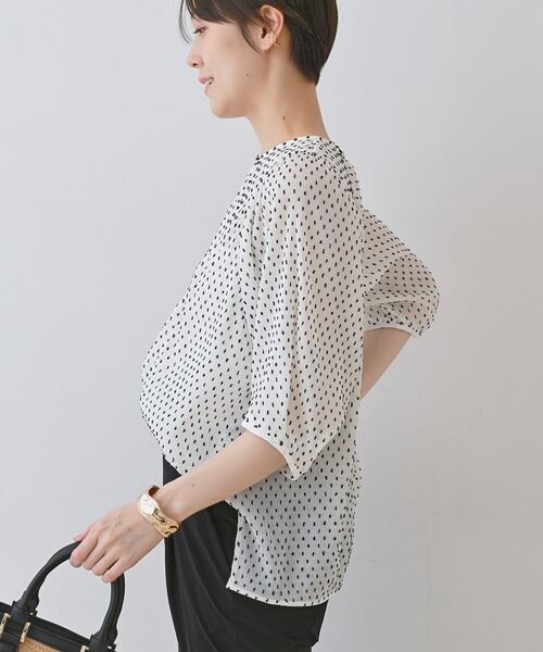 INDIVI / インディヴィ シャツ・ブラウス | 【洗える/ドット柄/凹凸素材】袖コンシャスドルマンブラウス | 詳細9
