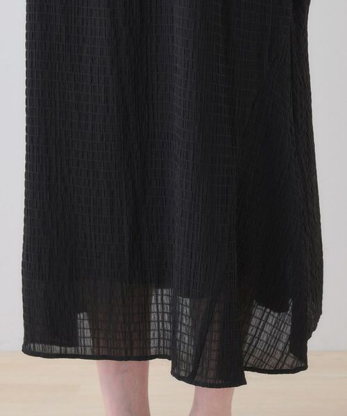 INDIVI / インディヴィ ワンピース | 【洗える/凹凸素材】シャーリング調素材キャミワンピース | 詳細20
