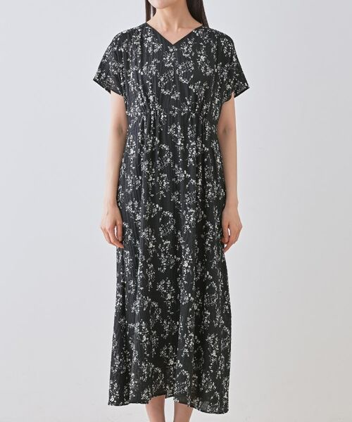 INDIVI / インディヴィ ロング・マキシ丈ワンピース | 【モノトーン小花柄】フィット＆フレア エアリーワンピース | 詳細6