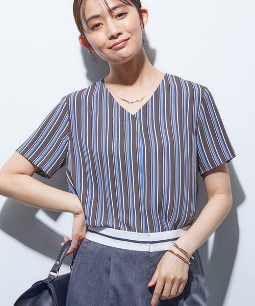 INDIVI/インディヴィ 【洗える/通勤】マルチストライプブラウス チャコールグレー(114) 34(S) INDIVI/インディヴィ 【洗える/通勤】マルチストライプブラウス チャコールグレー(114) 34(S)