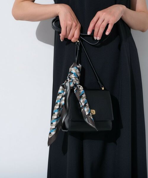 INDIVI / インディヴィ バンダナ・スカーフ | 【70㎝四方】キカ柄スカーフ | 詳細3