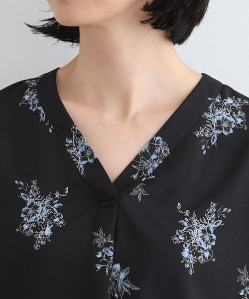 INDIVI / インディヴィ シャツ・ブラウス | 【洗える/フラワー柄】スキッパーブラウス | 詳細13