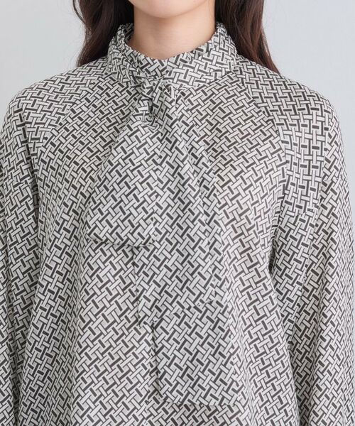 INDIVI / インディヴィ シャツ・ブラウス | ジオメプリントボウタイブラウス | 詳細17