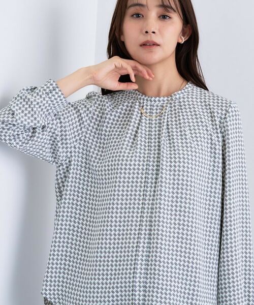 INDIVI/インディヴィ 【通勤/オフィス】タックジョーゼットブラウス ブルー(191) 36(S) INDIVI/インディヴィ 【通勤/オフィス】タックジョーゼットブラウス ブルー(191) 36(S)