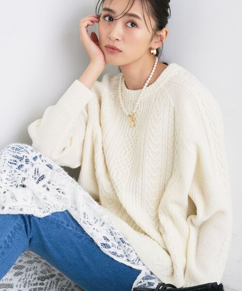INDIVI / インディヴィ ニット・セーター | 【洗える】ケーブルデザイン ラウンドヘムニット(オフホワイト(003))