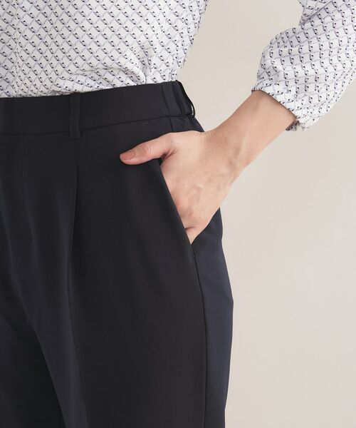 INDIVI / インディヴィ パンツ | 【通勤スーツ/洗える】ストレッチタックテーパードパンツ | 詳細15