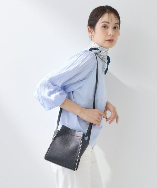 INDIVI / インディヴィ ショルダーバッグ | 【合皮】スタッズ風メタルポシェットバッグ(ブラック(019))
